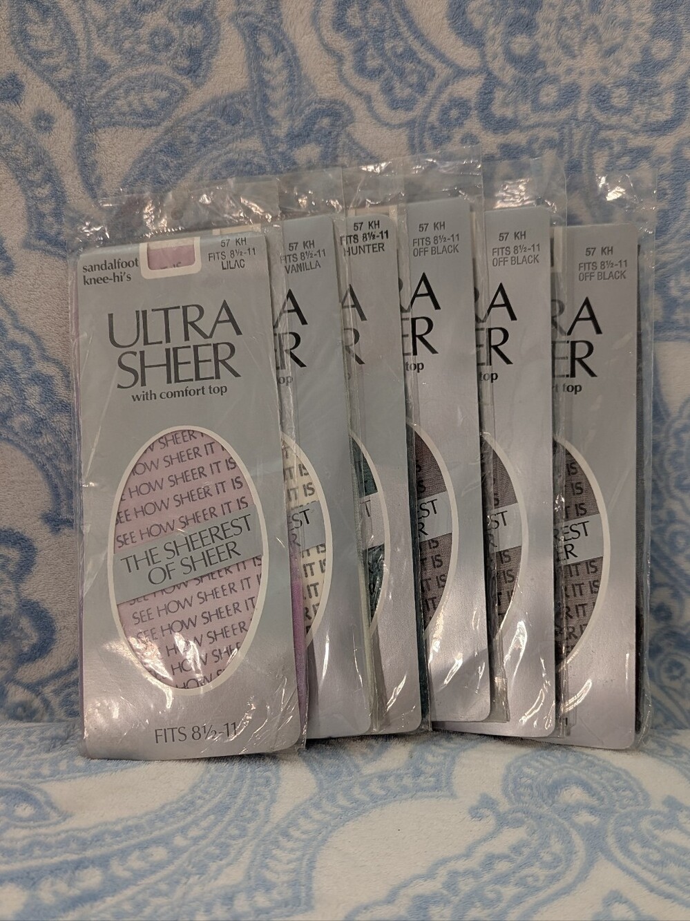 Women’s Sheer Knee-Highs